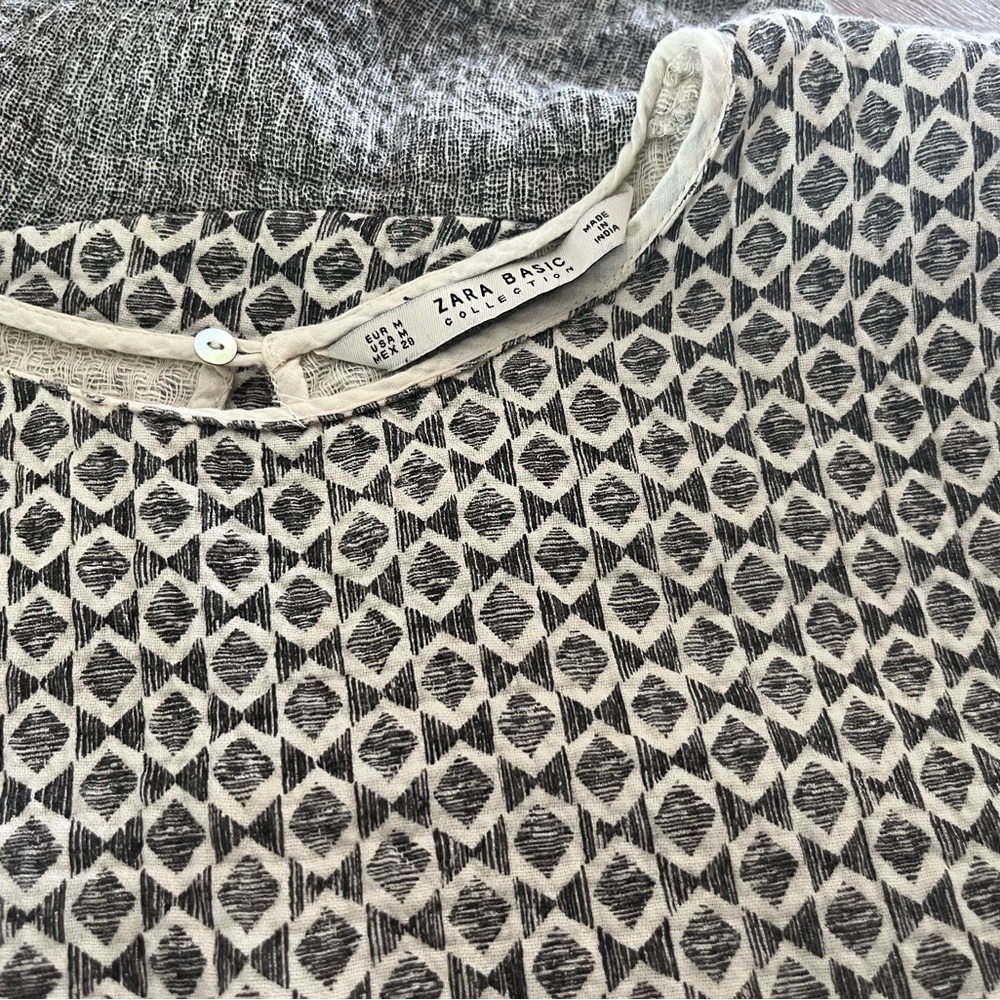 Zara Basic Collection Capped Sleeved Top - image 4